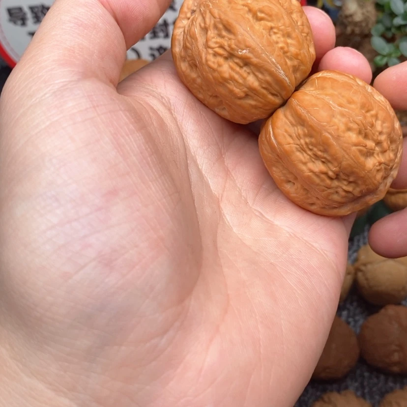 【闪购商品】文玩核桃吊坠王*彬