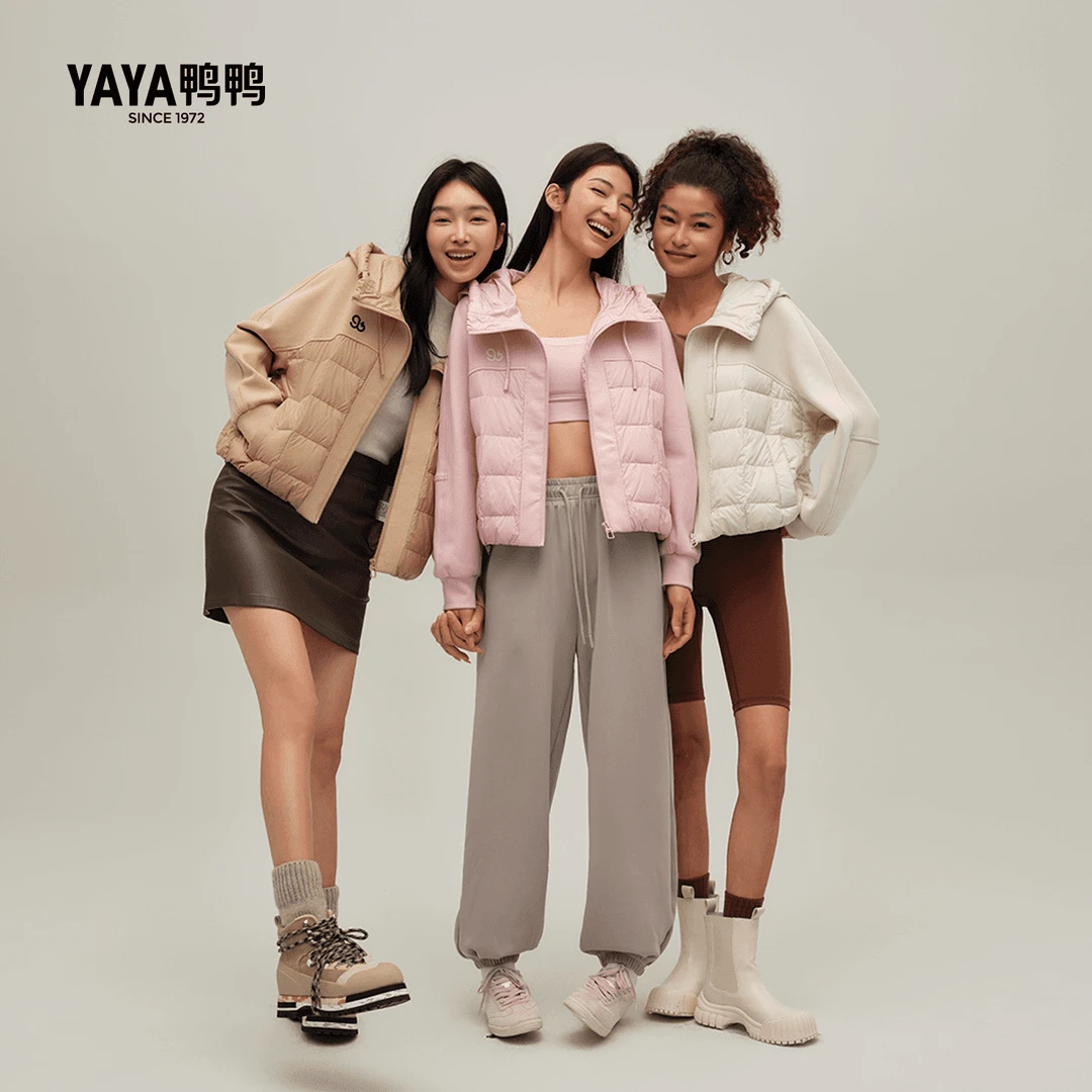 【90+系列】鸭鸭羽绒服女士短款时尚休闲风轻薄保暖外套YE4A60382A6