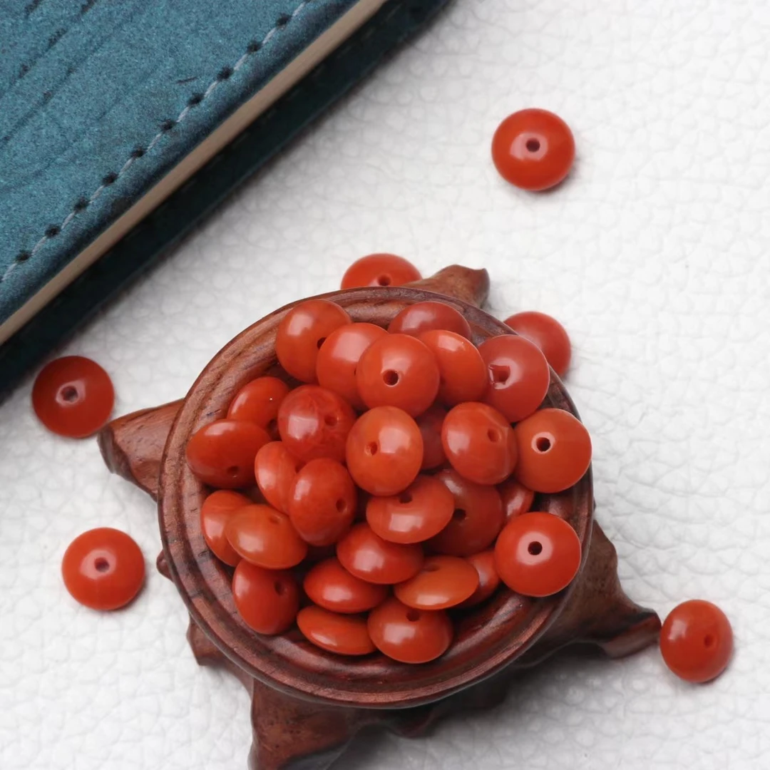 瓦西南红玛瑙雕刻6-7mm左右飞碟隔片配饰一个X038（多样性发其一）