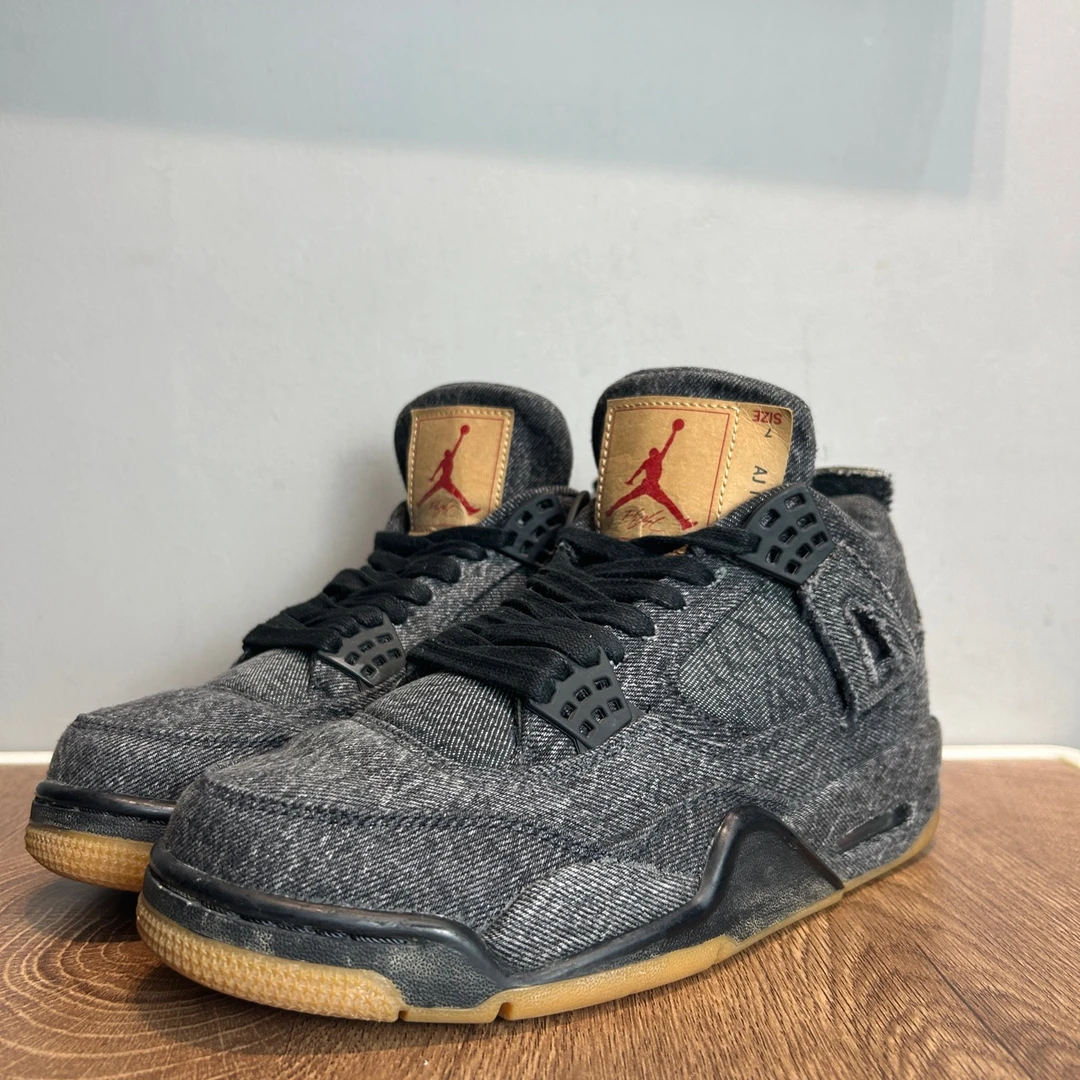 40码 Aj4 经典休闲鞋黑牛仔  二手无原盒