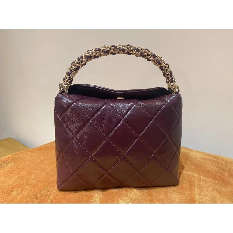 HIRMRIS手工真皮包550739-红   旋转口扣香