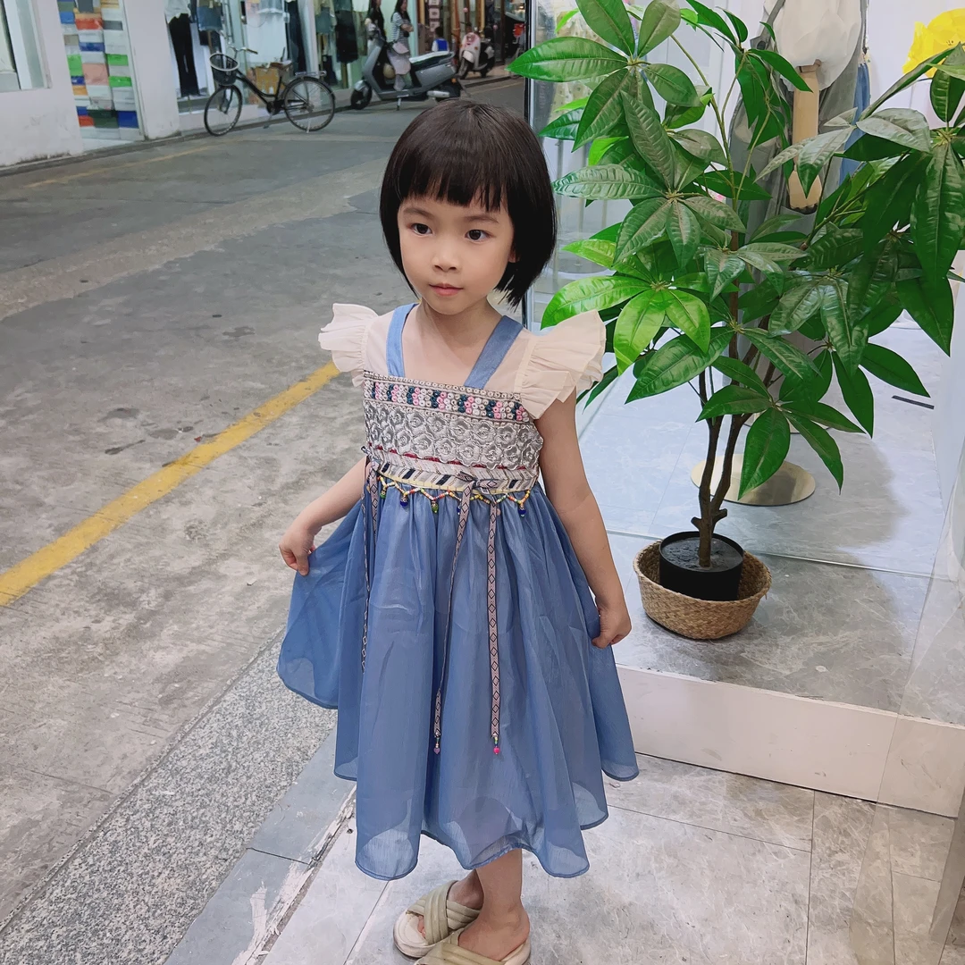 米米童装民族风女童连衣裙中小童