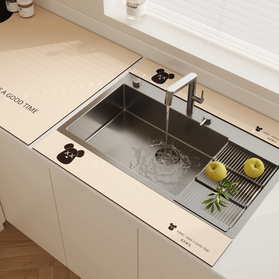 四季通用水槽吸水垫厨房台面洗手台挡水条防水沥水垫杯垫浴室地垫