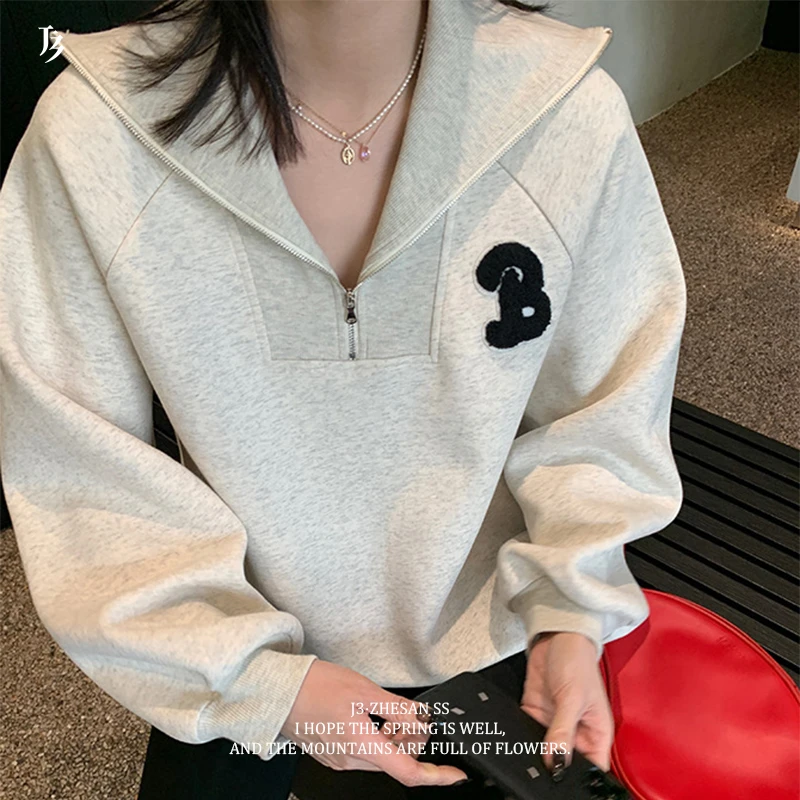 J3嚞叁 23秋季polo立领学院风宽松 短款长袖时尚小众卫衣