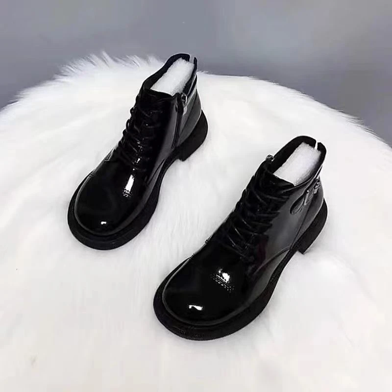 新款马丁靴女2025秋冬显脚小英伦风时尚短筒厚底靴子女休闲短靴子