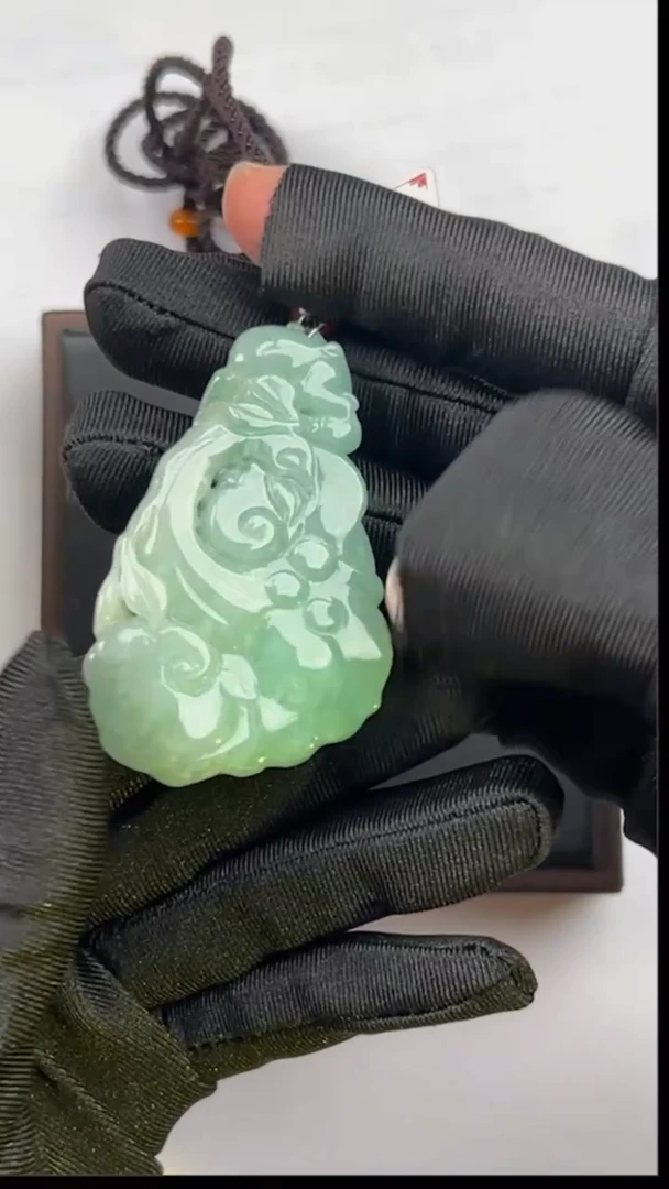 【闪购商品】翡翠颈饰未镶嵌26有水线