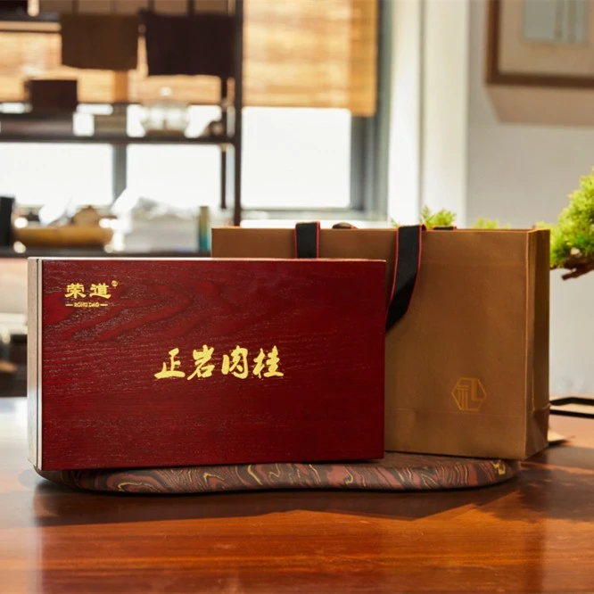 荣道【甄选】武夷山正岩肉桂木质礼盒浓香型礼品茶