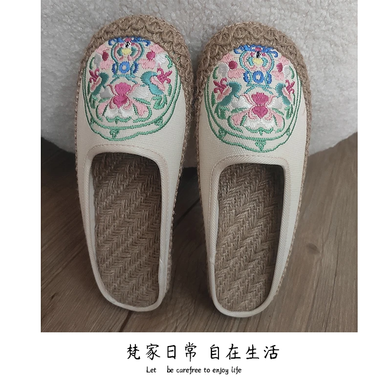 梵家特惠2024年夏装女士新款室内鞋可外穿平底拖鞋绣花民族风布鞋