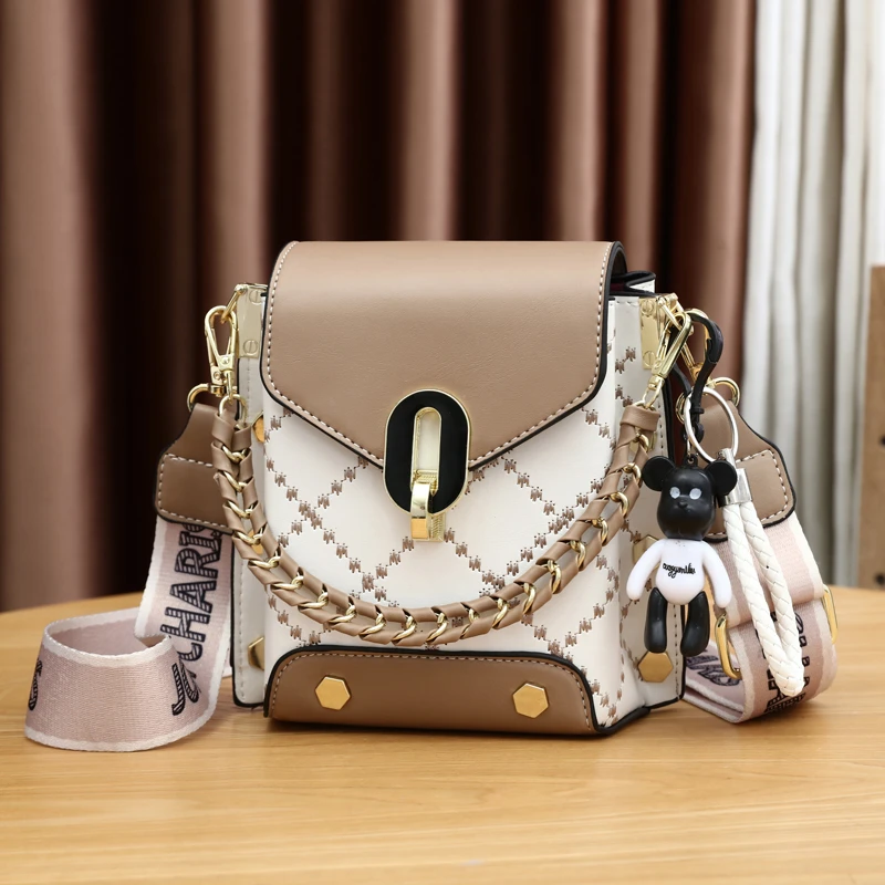 2025新款夏天出门专用小包放手机女士休闲单肩斜挎包时尚百搭