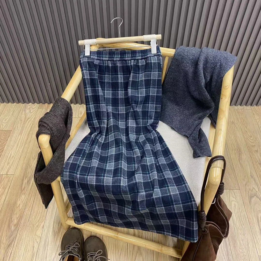 高腰格纹复古加绒加厚包臀裙后开叉文艺秋冬百搭半身裙女Q6829