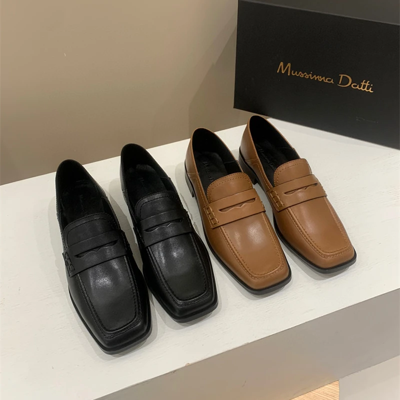 MURRINNA DAFFI复古百搭休闲方头低跟单鞋11554