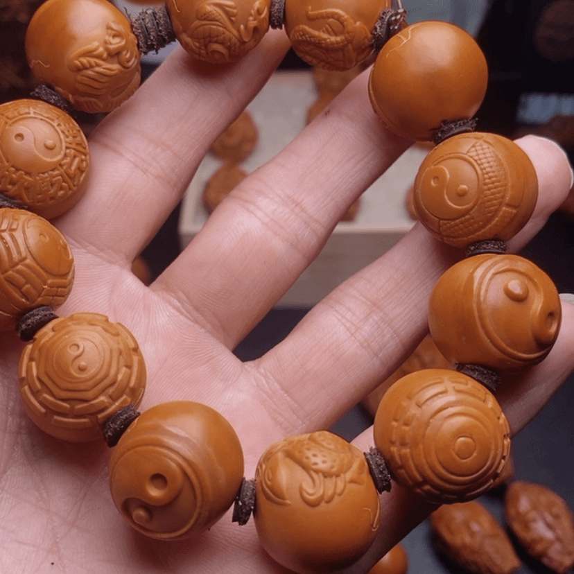 【闪购商品】橄榄核吊坠坐****鬼