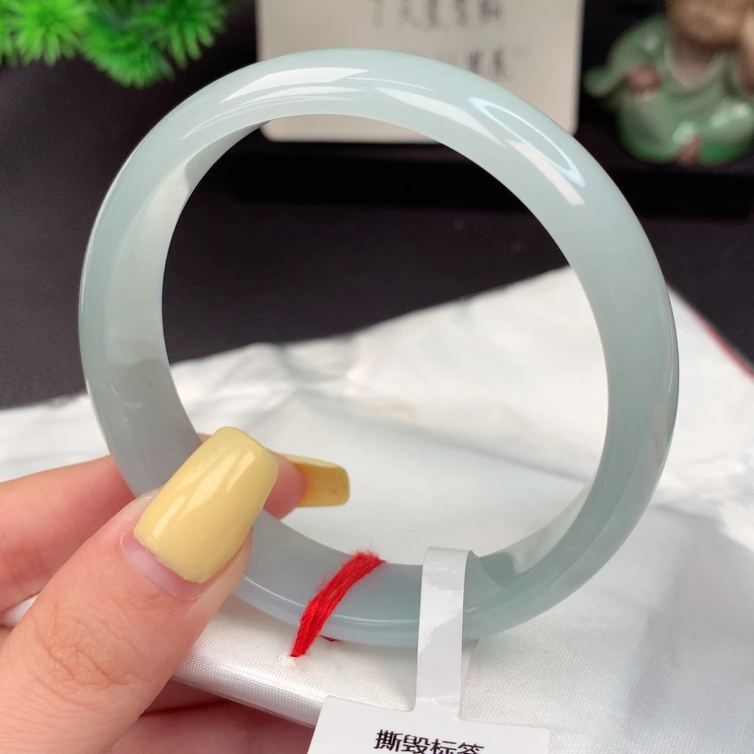 翡翠手镯未镶嵌58+圈