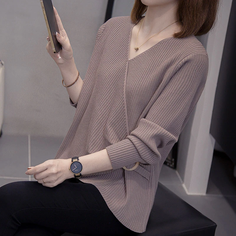 V领正肩收褶长袖针织衫上衣网红洋气炸街加大女装大码内搭毛衣