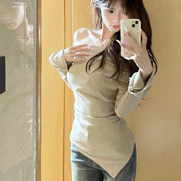不规则一字肩荡领长袖t恤女秋季内搭打底衫修身显瘦辣妹收腰上衣