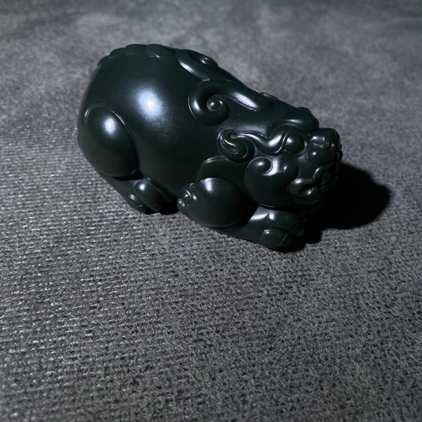 新疆和田玉塔青大貔貅把件178g