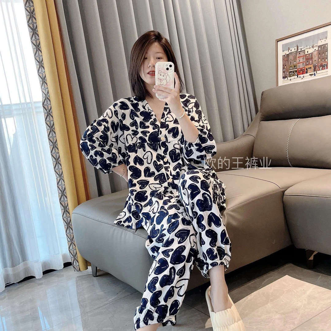 蝙蝠款绵绸V领加大码开衫睡衣女薄款长袖长裤宽松胖MM200斤秋冬