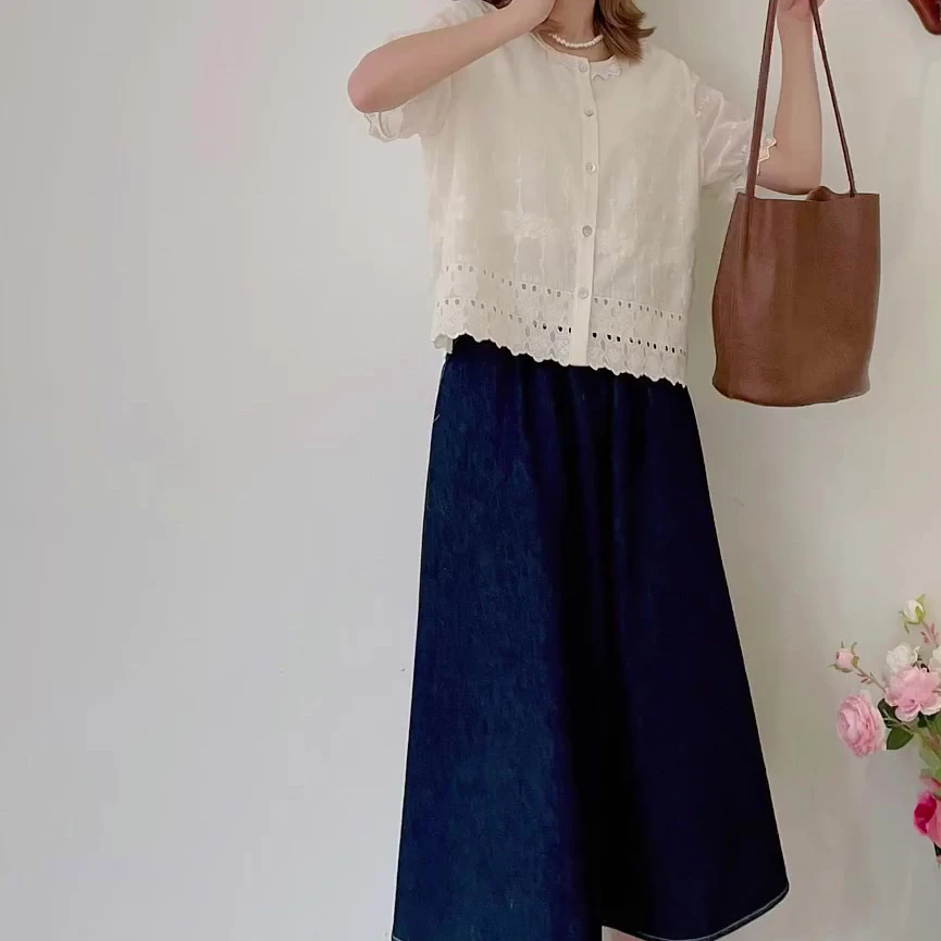 夏季新款高级感法式小众镂空蕾丝衬衫女设计感泡泡袖娃娃衫上衣女