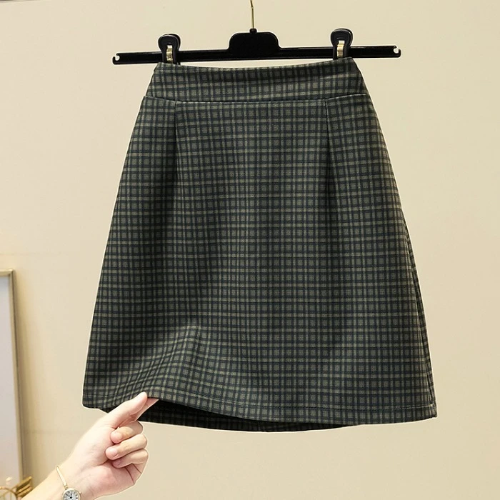 特大码格子毛呢裙胖mm秋冬半身裙梨形身材穿搭遮肉包臀短裙显瘦潮