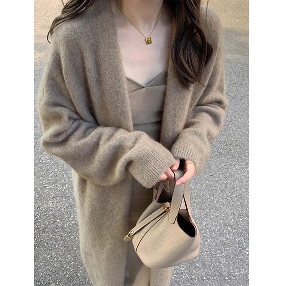 软糯高级感宽松中长款毛衣女秋冬2024新款慵懒风针织开衫外套大衣