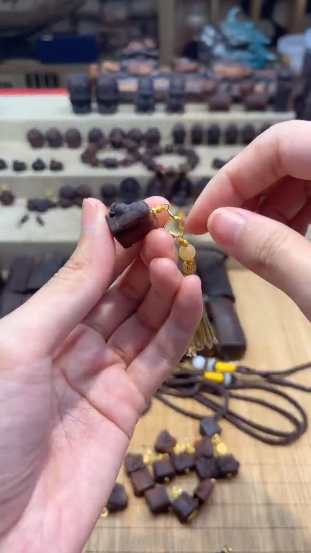 【闪购商品】降真香手串/手链海绵宝宝+挂件