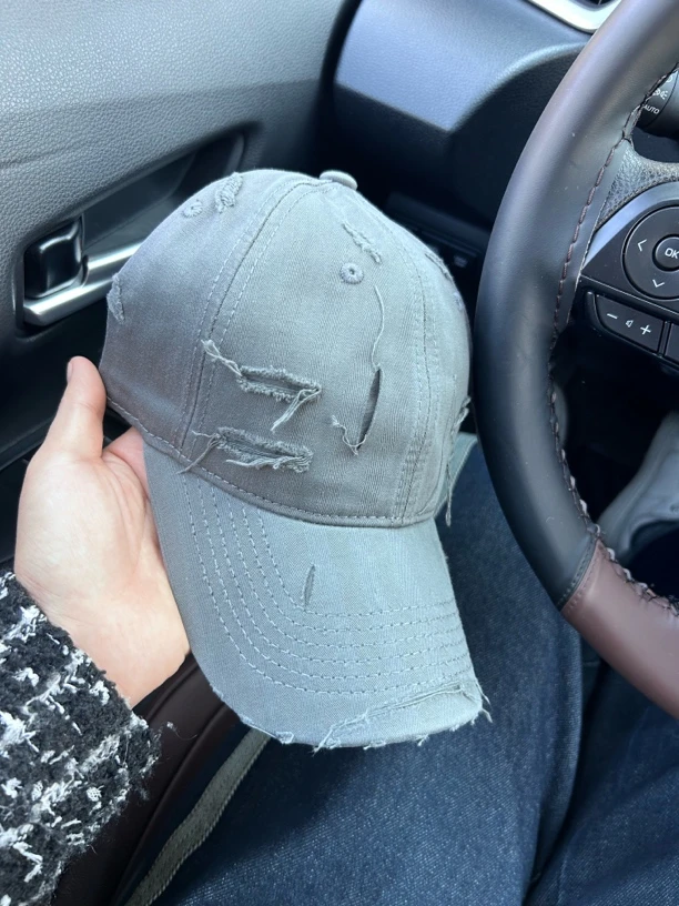 外单高端破洞设计时尚简约休闲棒球帽