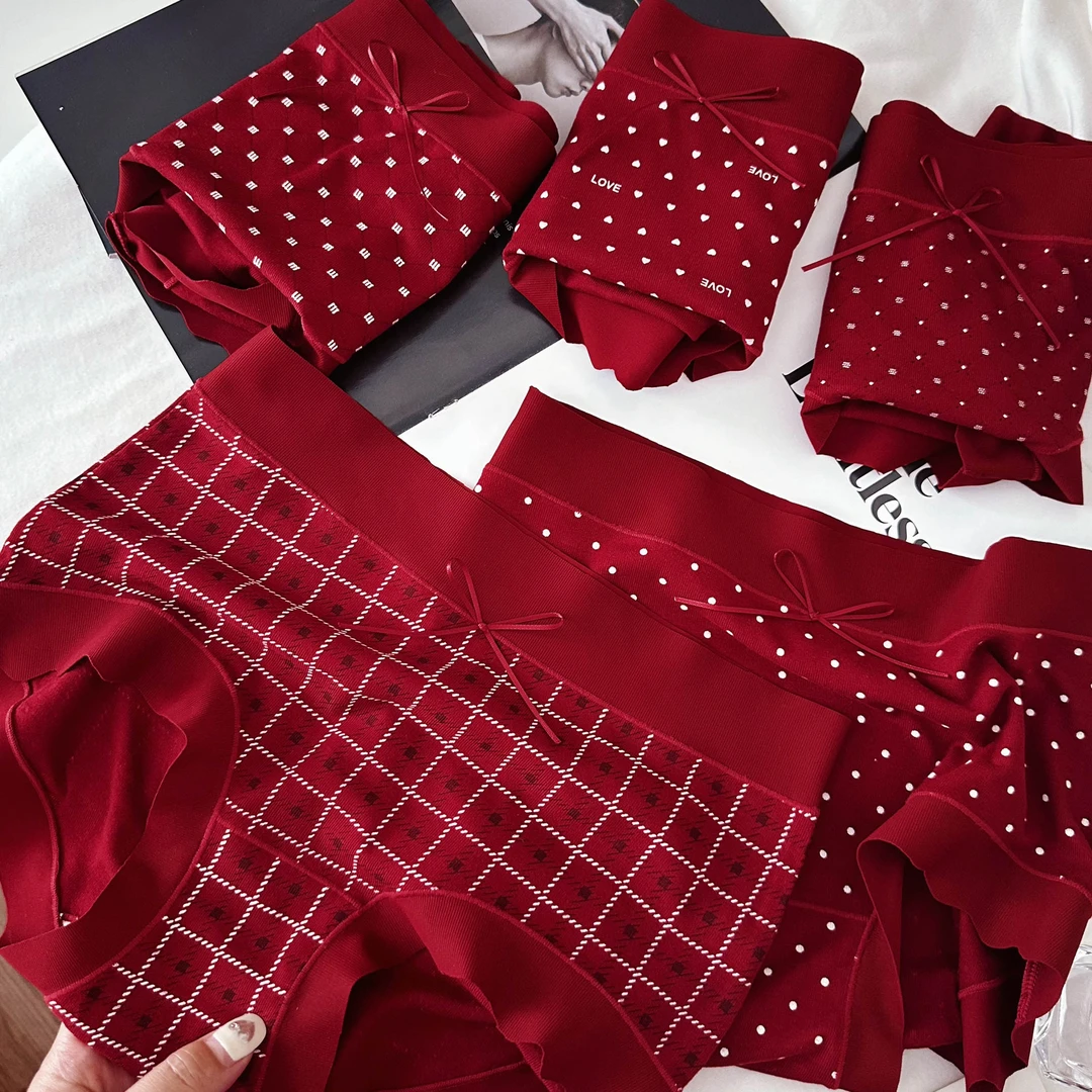 女士秋冬圣诞本命年波点内裤安可拉红亲肤高弹透气中腰三角裤