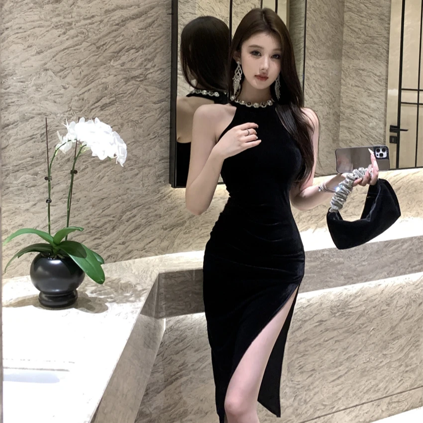 法式名媛重工镶钻挂脖礼服小黑裙女御姐气质修身开叉包臀连衣裙女