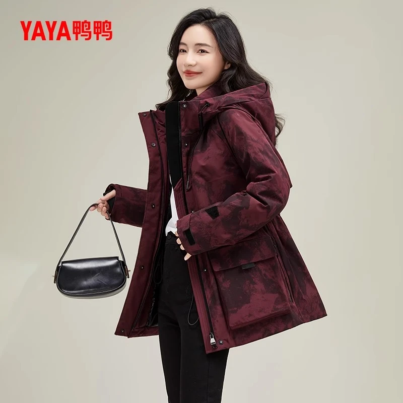 YAYA鸭鸭2024年时尚高级感轻户外百搭收腰女冬季短款羽绒服连帽X