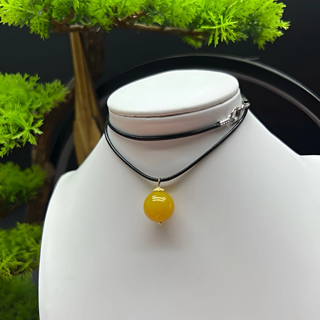 新人福利 天然黄玛瑙吊坠 简约百搭 时尚饰品吊坠