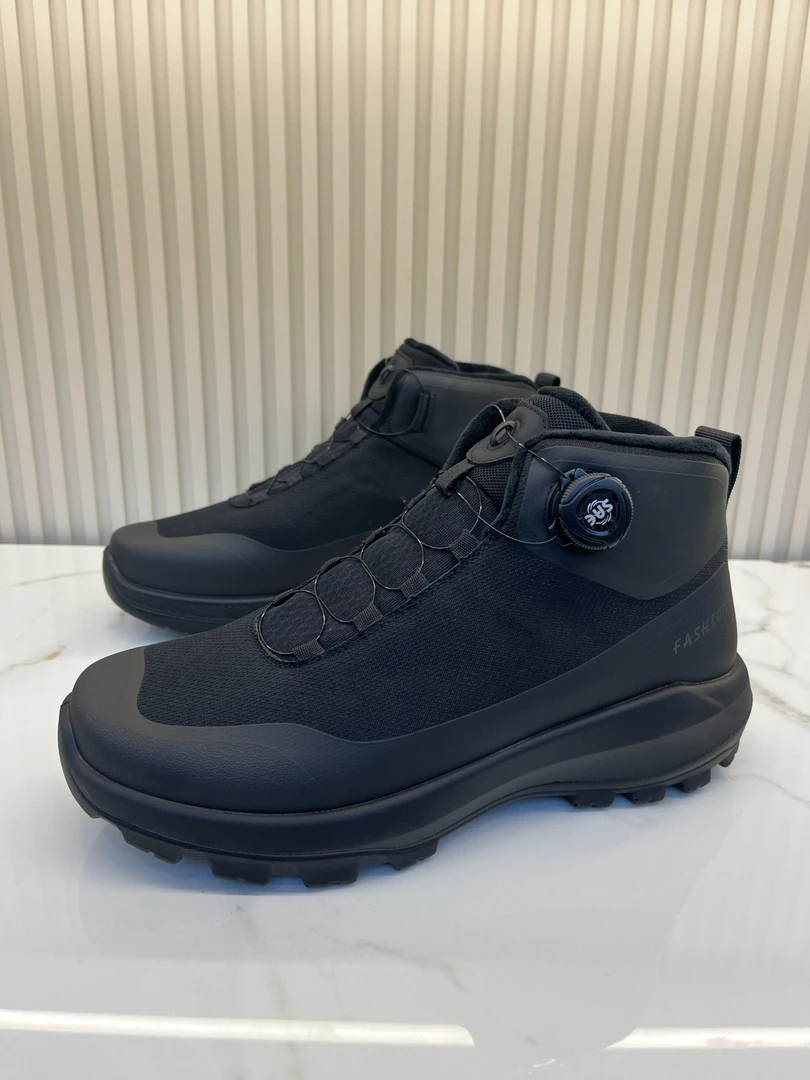 冬季新款舒适百搭户外加绒男鞋135262Y