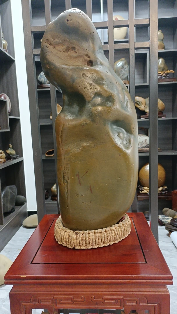 《嘲风》沅水石黄金釉