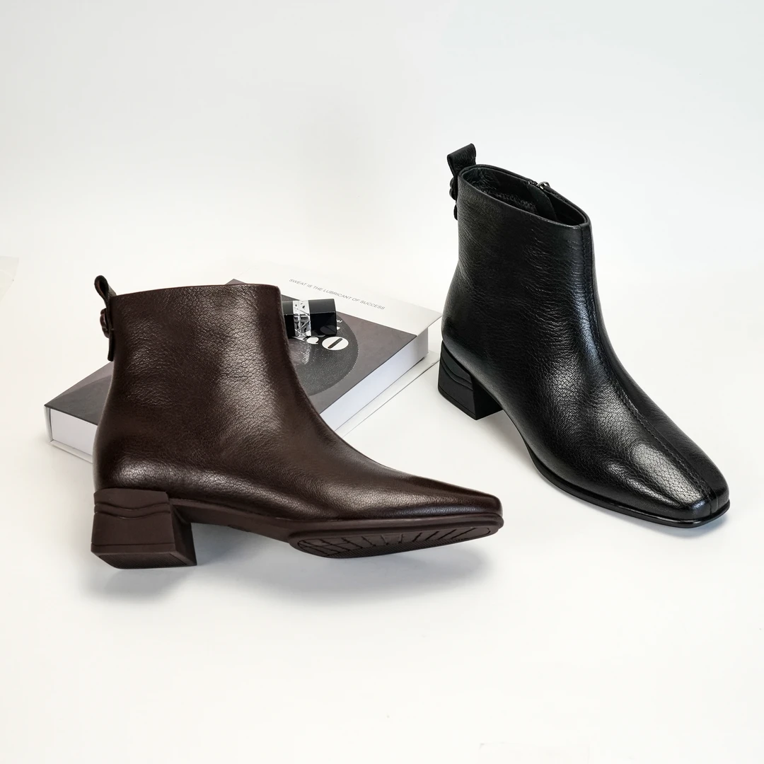 3CM低跟秋冬时装靴时尚休闲百搭真皮复古粗跟潮流英伦风方头舒适