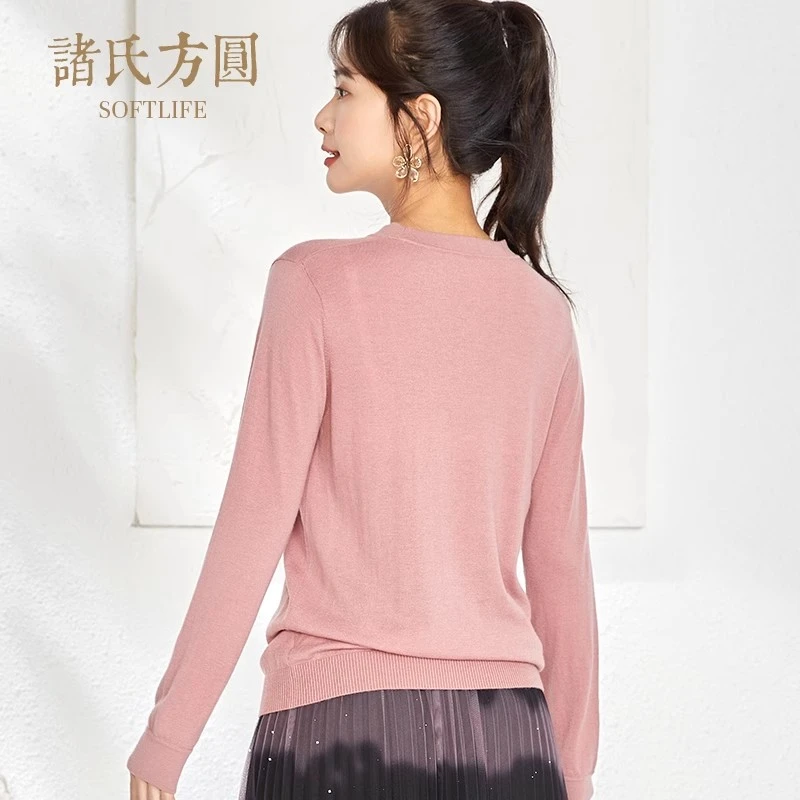 诸氏方圆100羊毛打底衫金属饰品立领毛衣 b205030