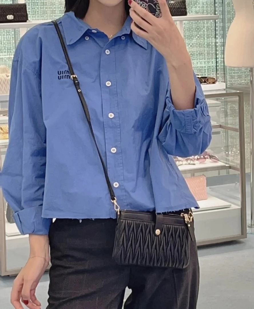 95新 MIU MIU/缪缪 缪缪黑色褶皱斜挎包