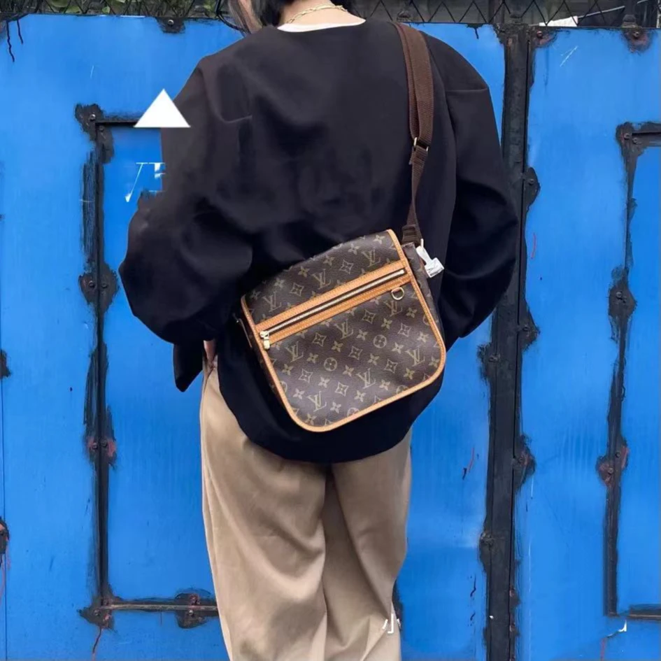 90新 LouisVuitton/路易威登 LV老花翻盖邮差斜挎包