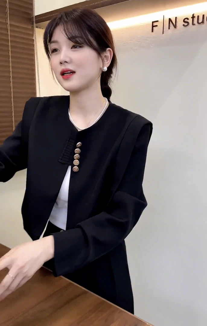 休闲时尚西装女套装秋季轻奢高级感国风盘扣外套直筒裤两件套潮