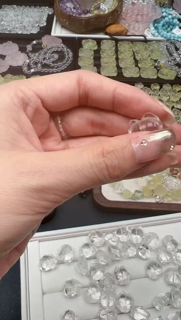 【闪购商品】水晶吊坠(不含链)未镶嵌64a多样性发其一/8.23/1个