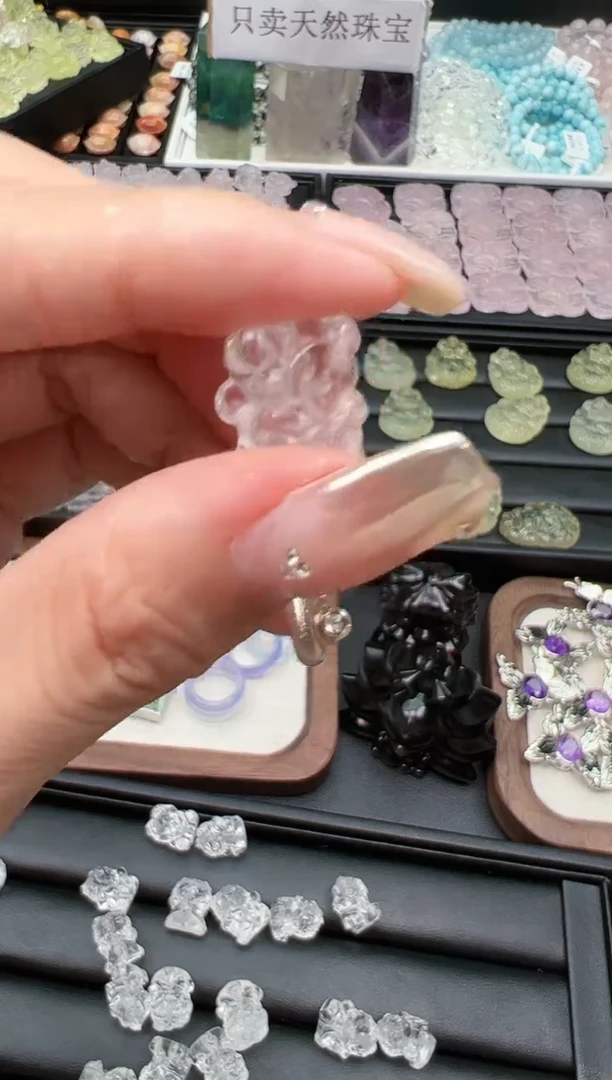 【闪购商品】水晶吊坠(不含链)未镶嵌60a多样性发其一/8.26/1个
