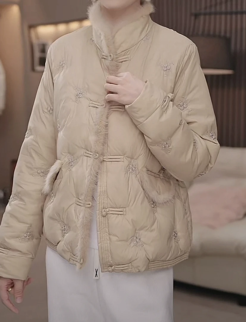 2024新款水貂绒刺绣盘扣羽绒服外套2401