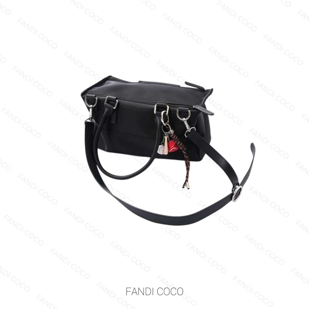 FANDI COCO “B＞A＞G” 时尚休闲百搭单肩包 XY6175