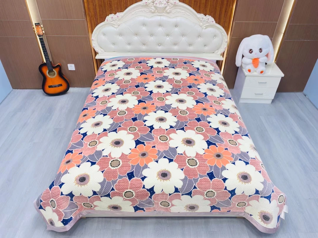 【太阳花】200*230cm高密度三层夹棉床盖铺床铺沙发绗缝加厚防滑