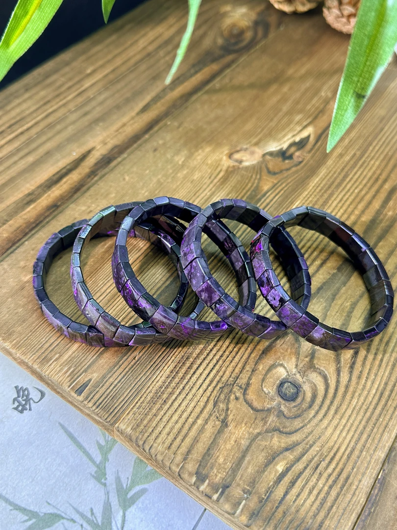 【大美】 南非老矿 舒俱来红丝绒料手排@多样性发其一