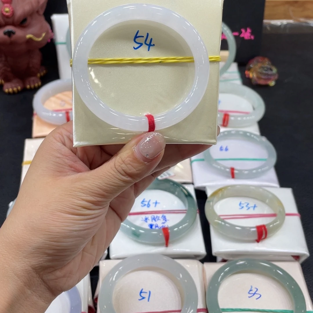 翡翠手镯未镶嵌缅甸翡翠手镯28