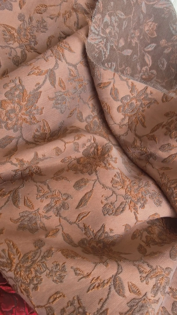 意大利进口羊毛提花面料套装，风衣，连衣裙，阔腿裤设计师御用