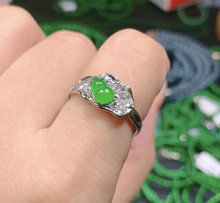 天然A货翡翠葫芦戒指