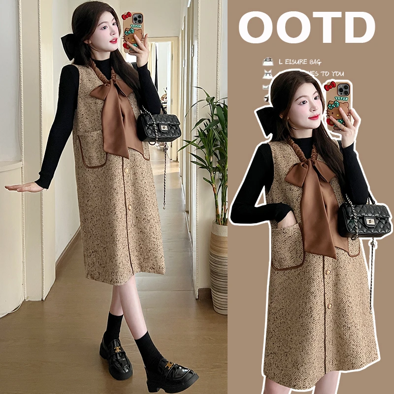 2025孕妇秋季套装新款时尚孕期穿搭洋气小香风孕妇背带裙秋冬