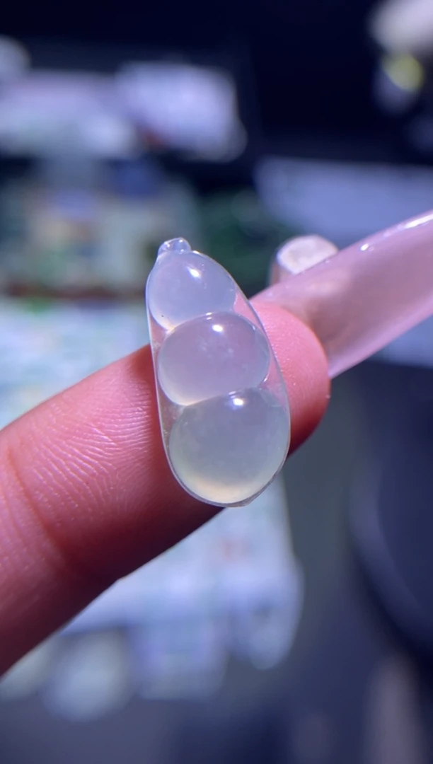 【闪购商品】翡翠挂件未镶嵌豆子