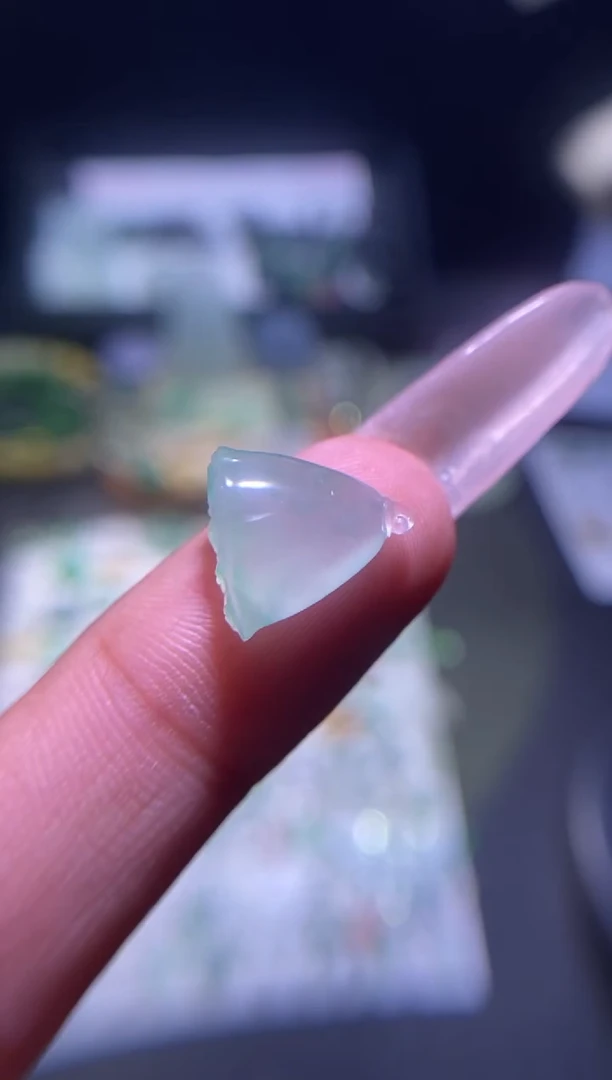 【闪购商品】翡翠挂件未镶嵌莲蓬