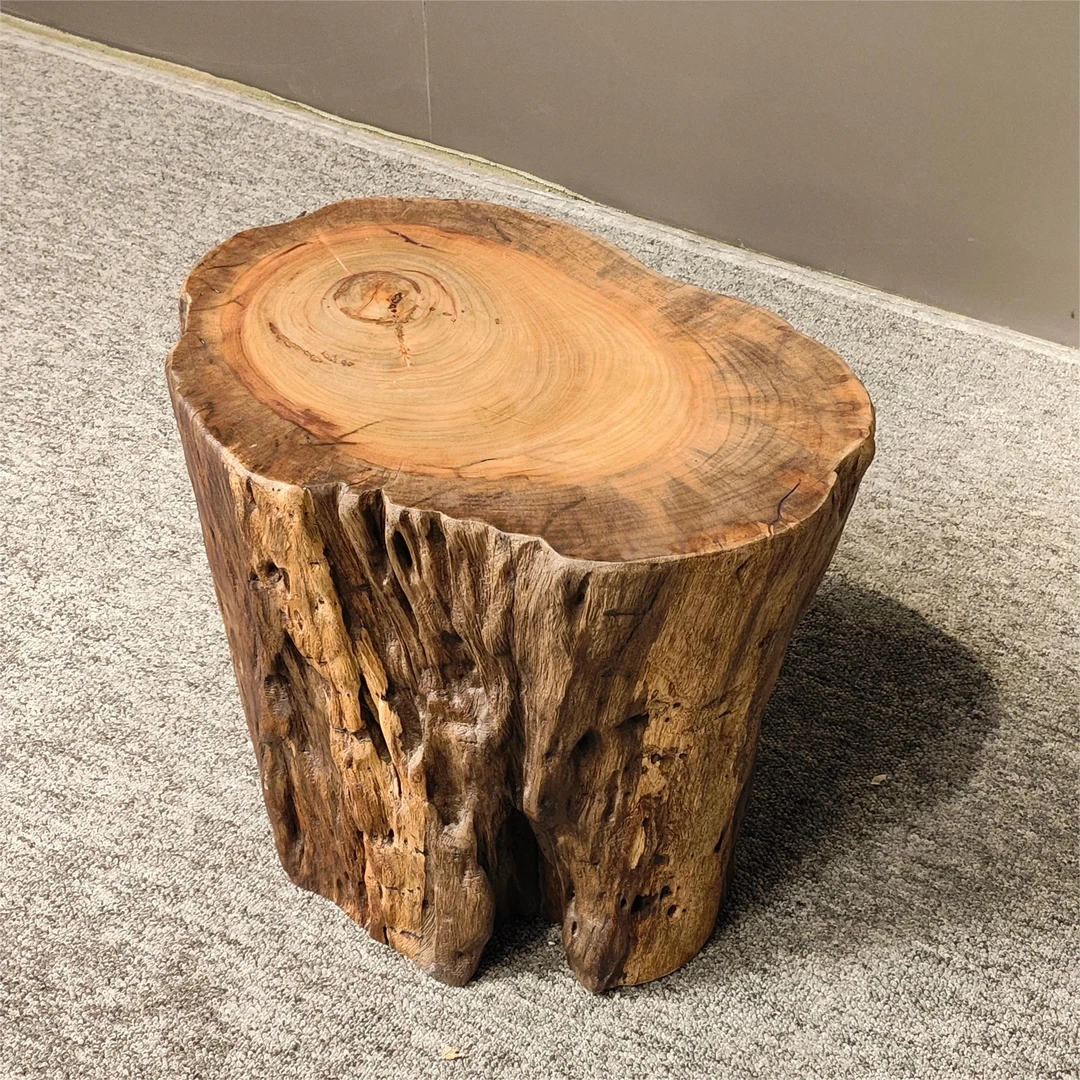 木墩墩香樟木根雕凳子（一物一拍，以直播间为准）